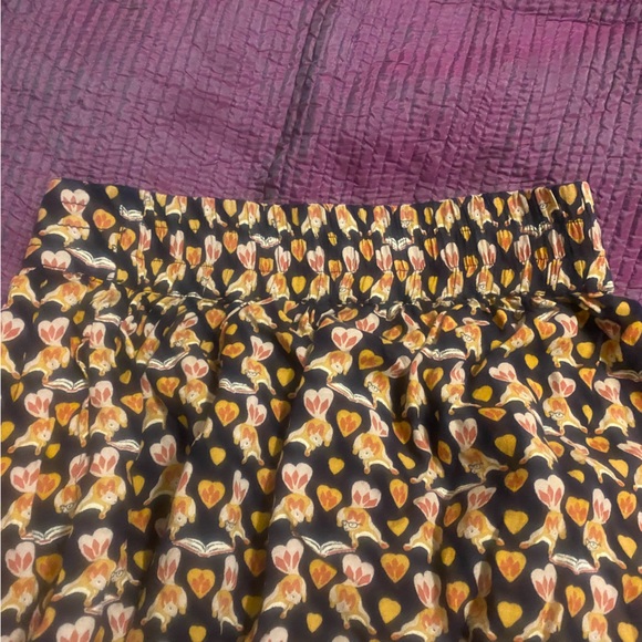 Miniskirt w/Reading Squirrels Print! - Picture 8 of 8